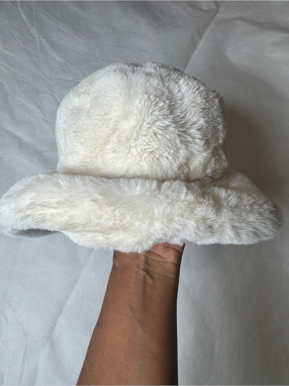 Plush Faux Fur Bucket Hat - White